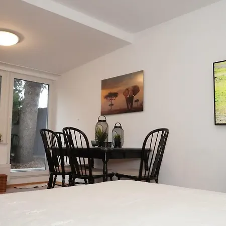 900m To Exhibition Apartamento